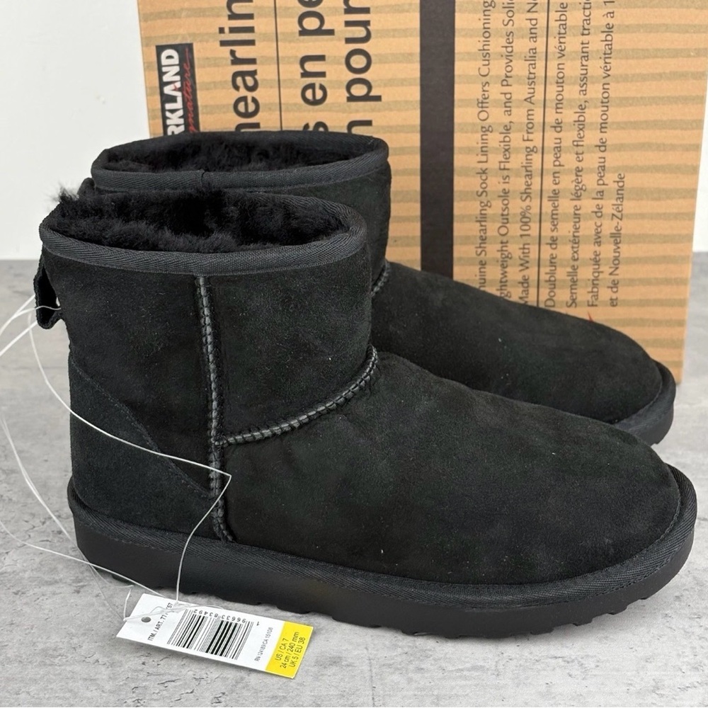 Kirkland Signature Shearling‎ Boots Women’s Size 7 Black New In Box